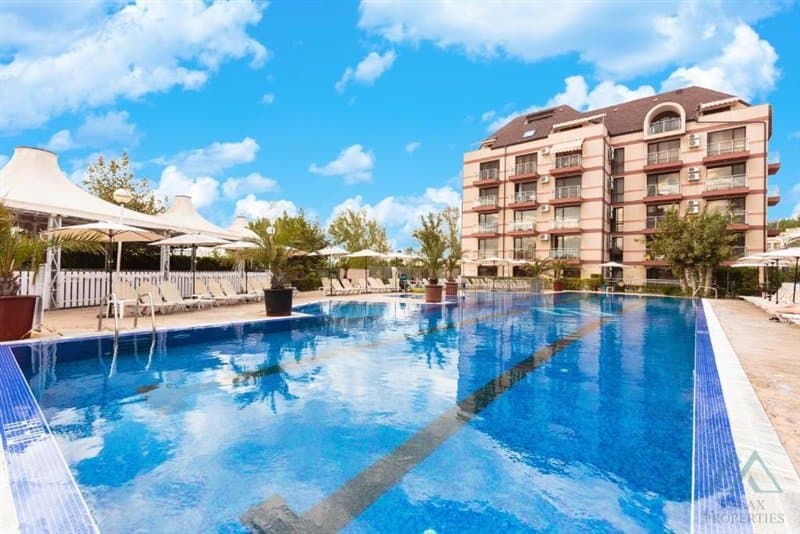 Skvelá cena! Apartmán s výhľadom na bazén v Tarsis Club & SPA, Slnečné pobrežie - foto 16