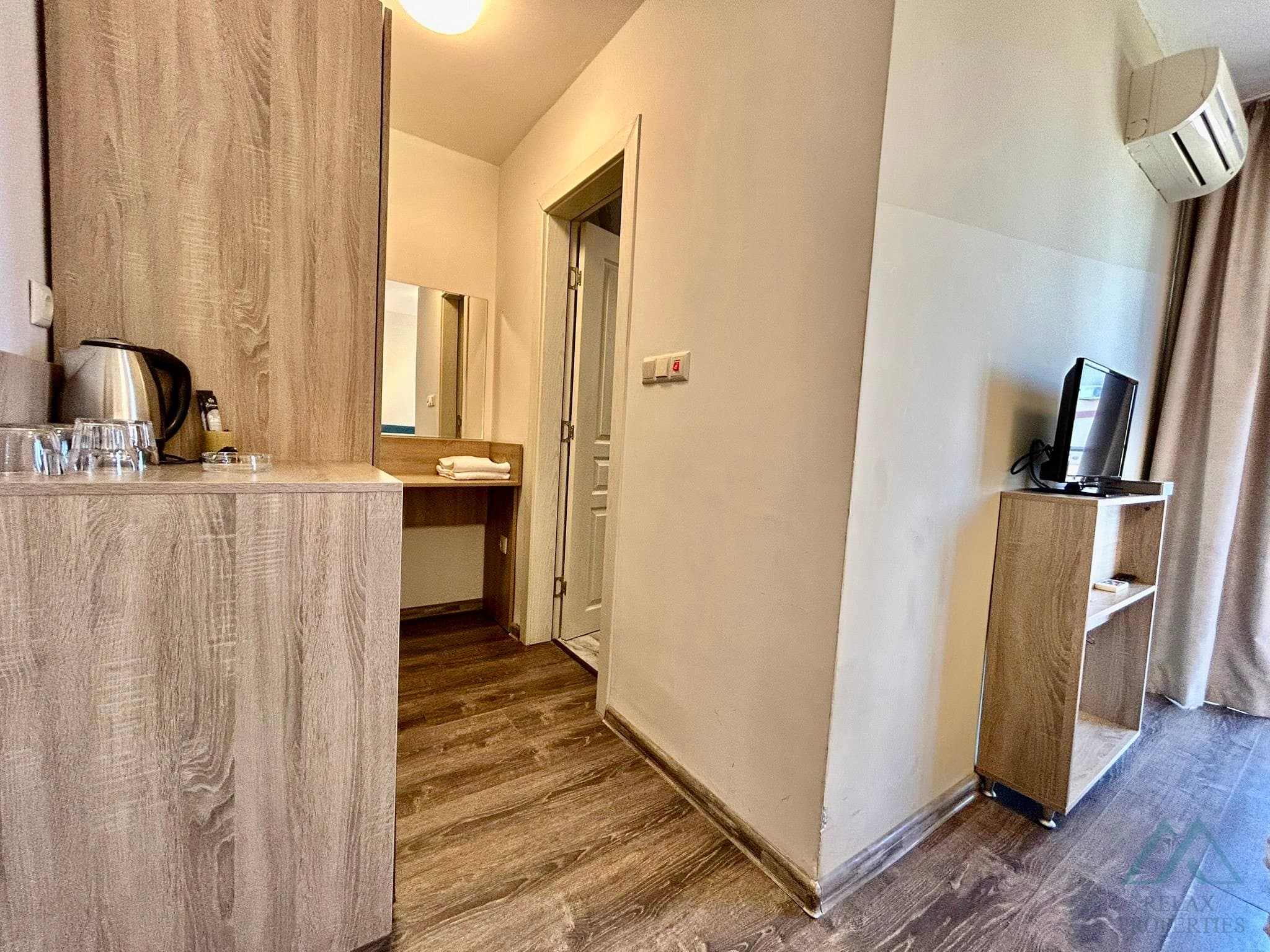 Skvelá cena! Apartmán s výhľadom na bazén v Tarsis Club & SPA, Slnečné pobrežie - foto 9