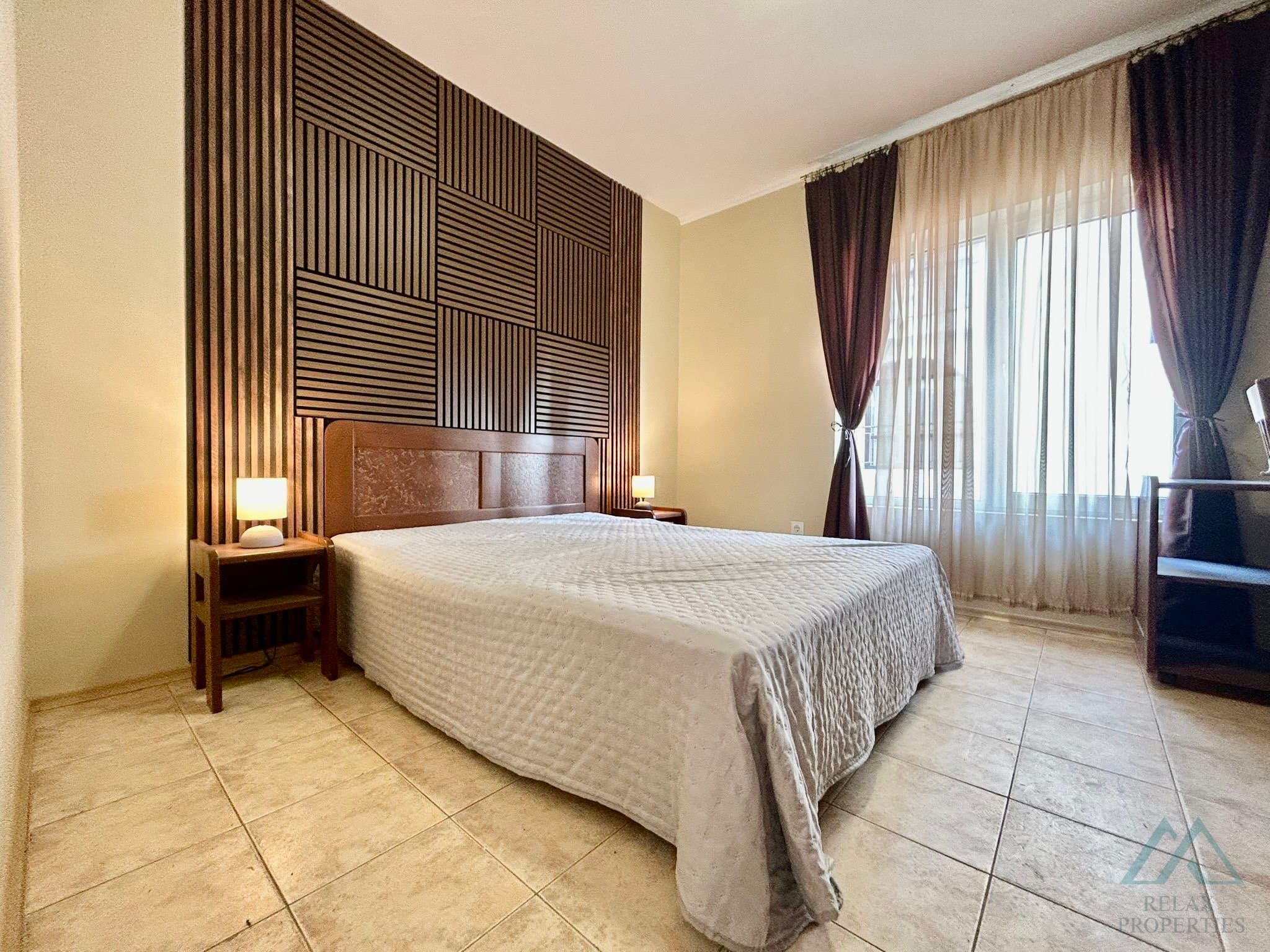 2-izbový apartmán s výhľadom na bazén, 300 m od mora – Sveti Vlas - foto 20