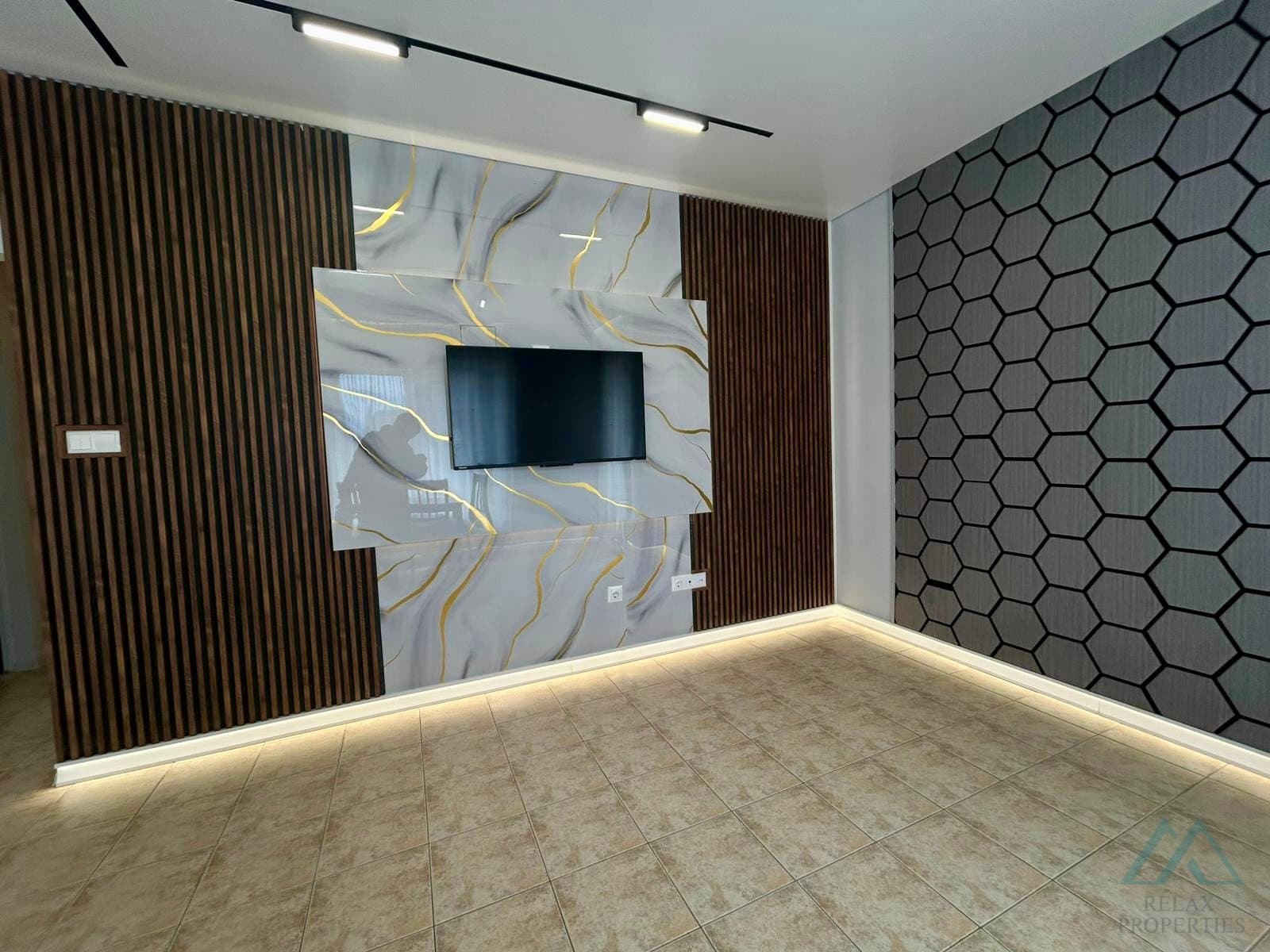 2-izbový apartmán s výhľadom na bazén, 300 m od mora – Sveti Vlas - foto 11