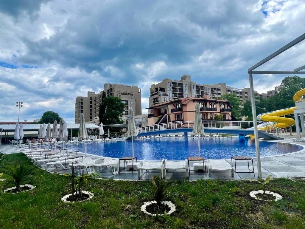 2-izbový apartmán s výhľadom na more, 200 m od pláže – Slnečné pobrežie - foto 25