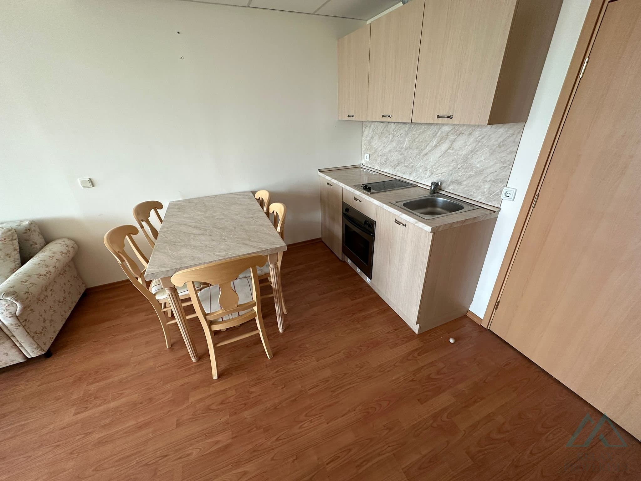Apartmán s výhľadom na more a bazén, 200 m od pláže – Slnečné pobrežie - foto 10