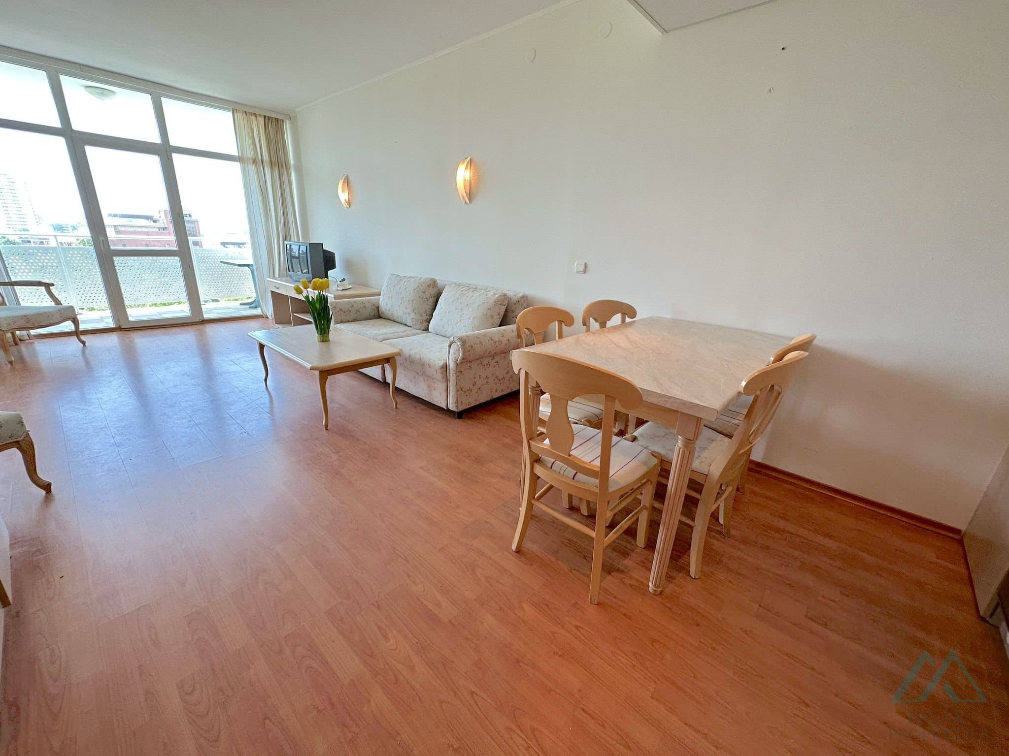 Apartmán s výhľadom na more a bazén, 200 m od pláže – Slnečné pobrežie - foto 11