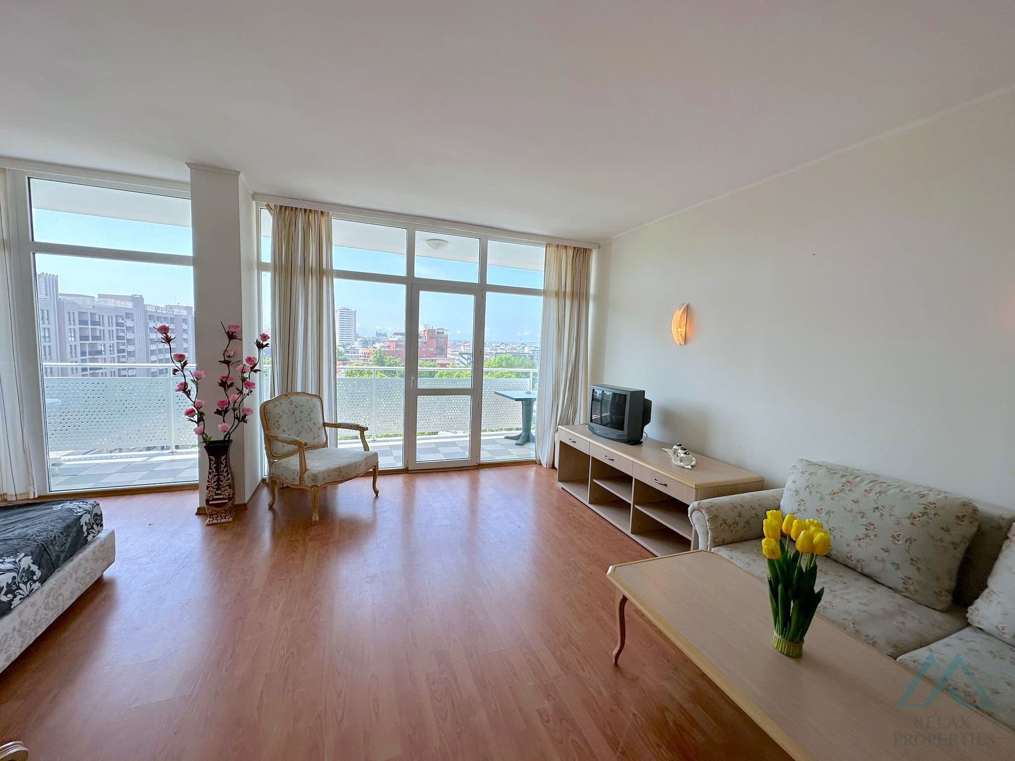 Apartmán s výhľadom na more a bazén, 200 m od pláže – Slnečné pobrežie - 5