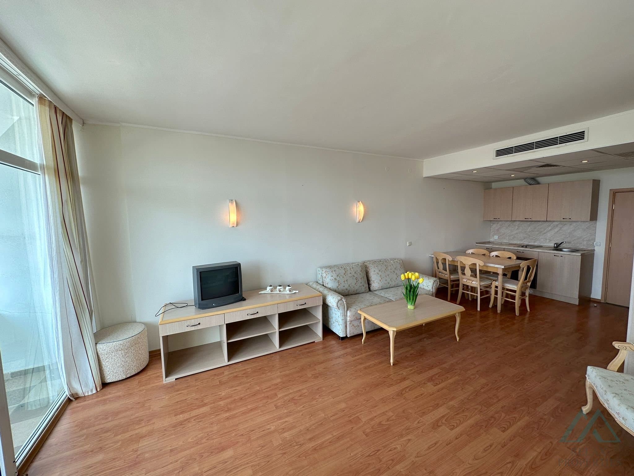 Apartmán s výhľadom na more a bazén, 200 m od pláže – Slnečné pobrežie - foto 15