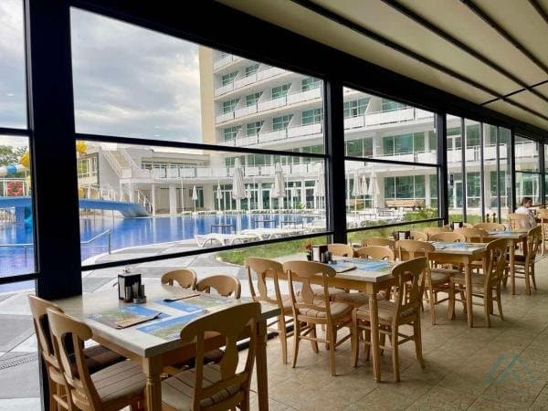 Apartmán s výhľadom na more a bazén, 200 m od pláže – Slnečné pobrežie - foto 26