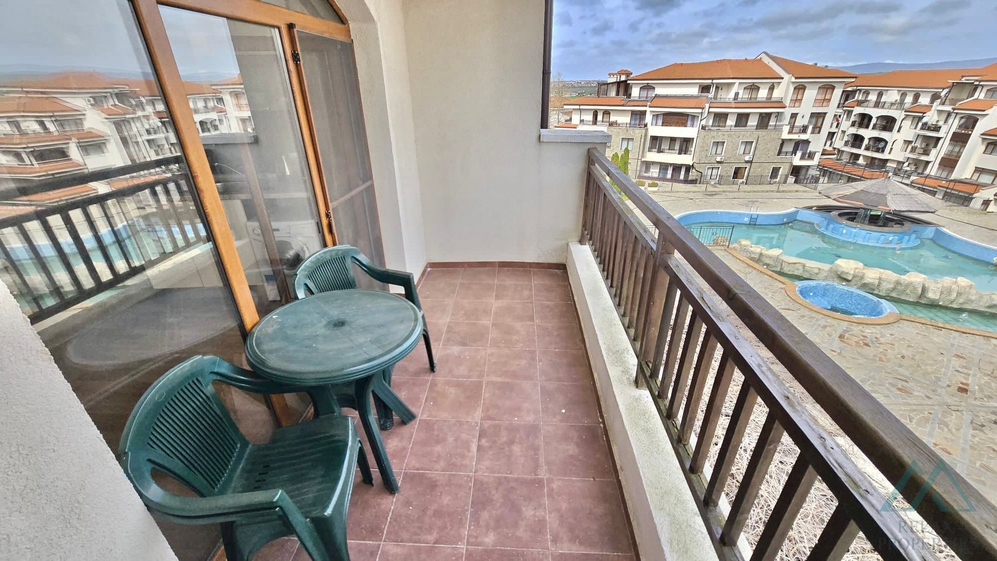 Svetlý 2- izbový apartmán s výhľadom na bazén, 4* Vineyards SPA Resort, Aheloy - foto 11