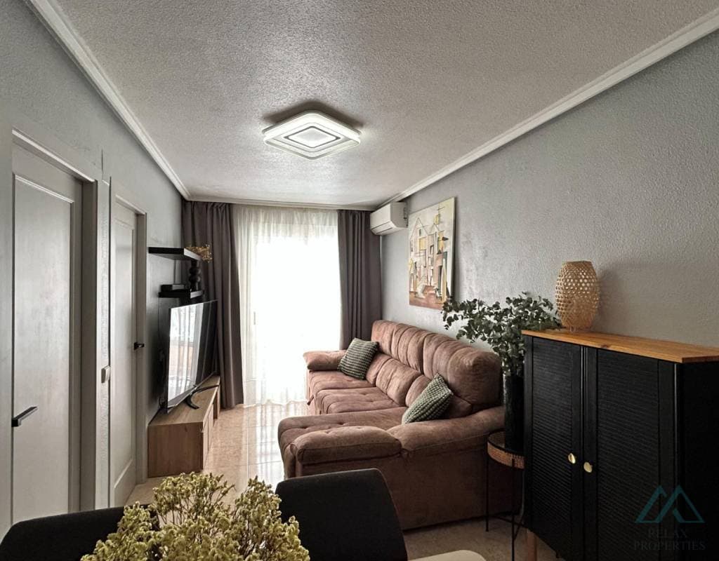 3 izbový apartmán v srdci Torrevieja, Costa Blanca, Španielsko - foto 12
