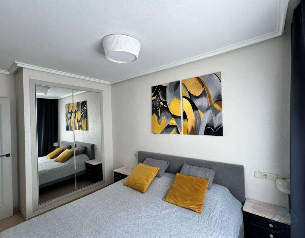 3 izbový apartmán v srdci Torrevieja, Costa Blanca, Španielsko - foto 15