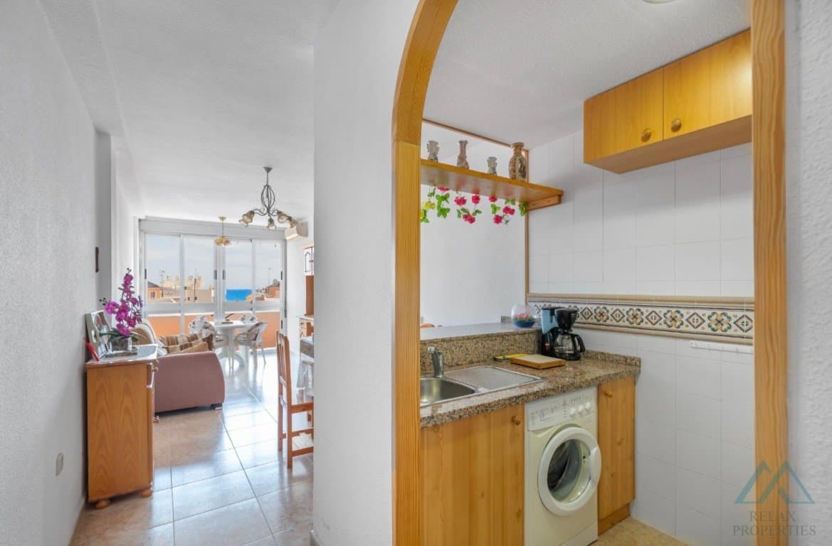 Svetlý apartmán s čiastočným výhľadom na more, len 280 m od pláže La Mata, Torrevieja, Španielsko - 5
