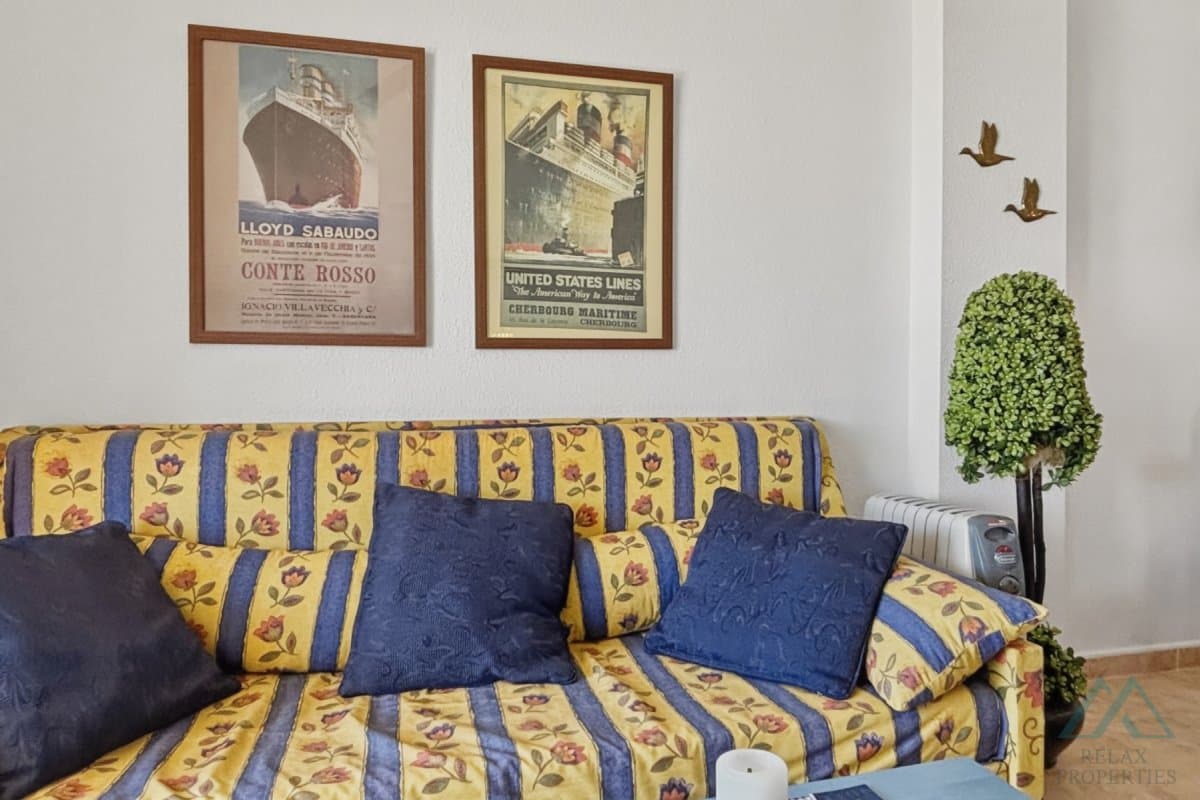 Apartmán s presklenou terasou a výhľadom na more v komplexe Torresol, La Mata, Španielsko - foto 11