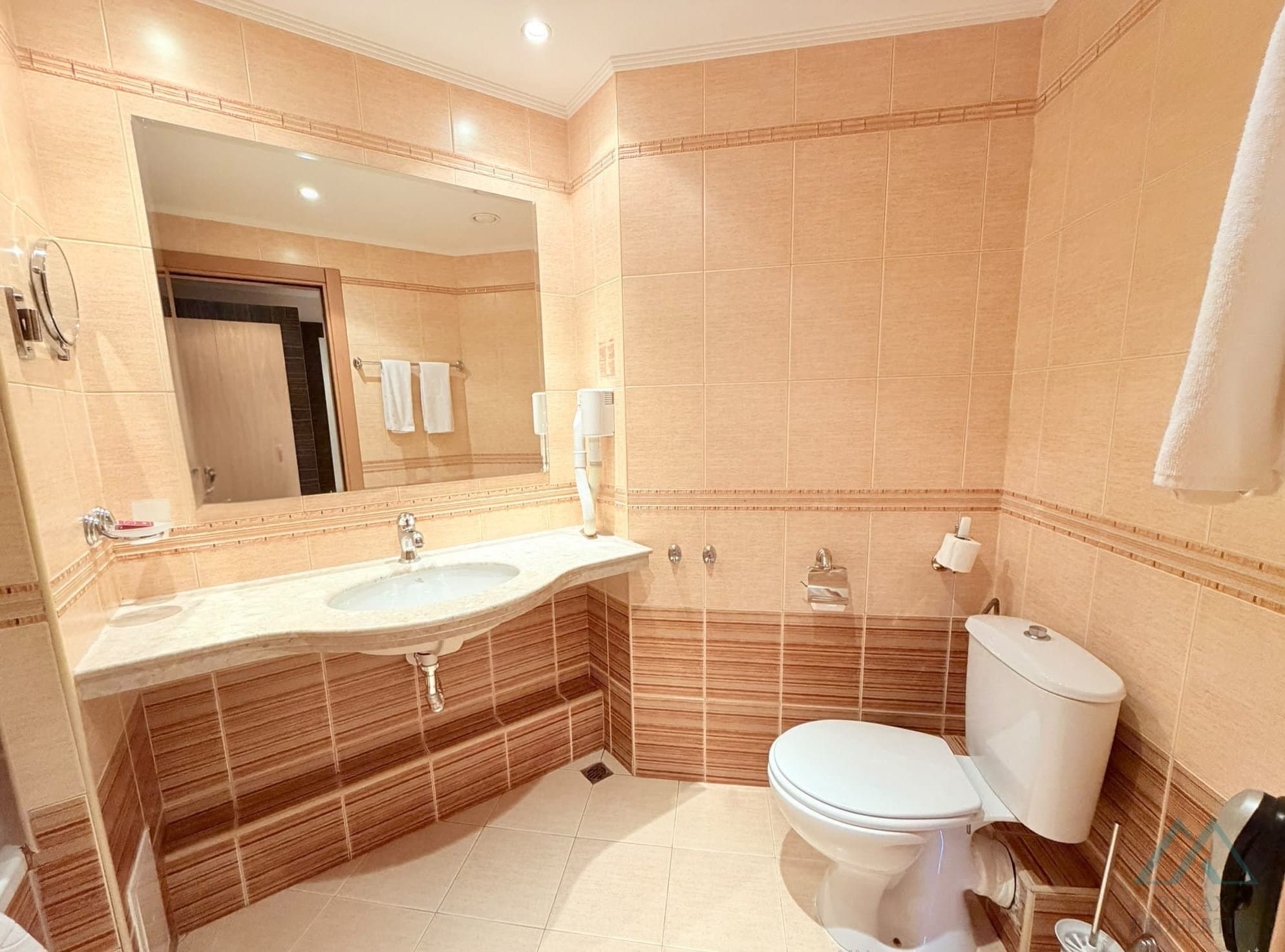 Skvelá cena! 2-izbový apartmán v prvej línii pri mori, luxusný DIT Majestic Beach Resort, Slnečné pobrežie - foto 16