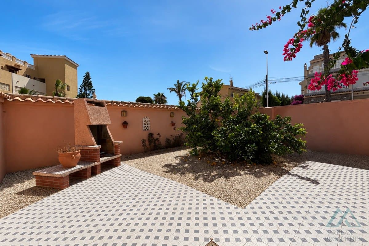 Apartmán s veľkou záhradou – La Rosaleda, Torrevieja - foto 18