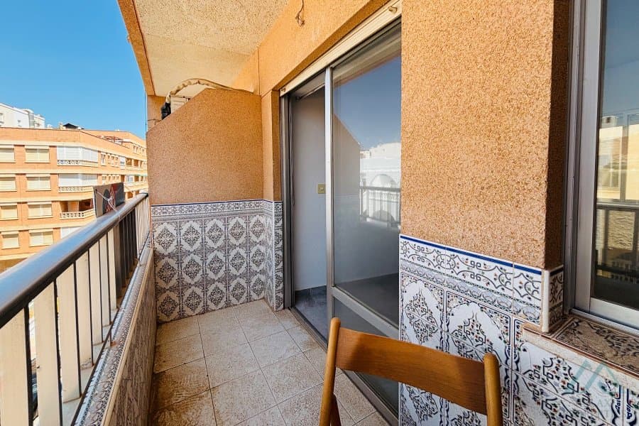 Apartmán v prvej línii top lokalita La Mata s výhľadom na more, len 85 m od pláže - foto 8