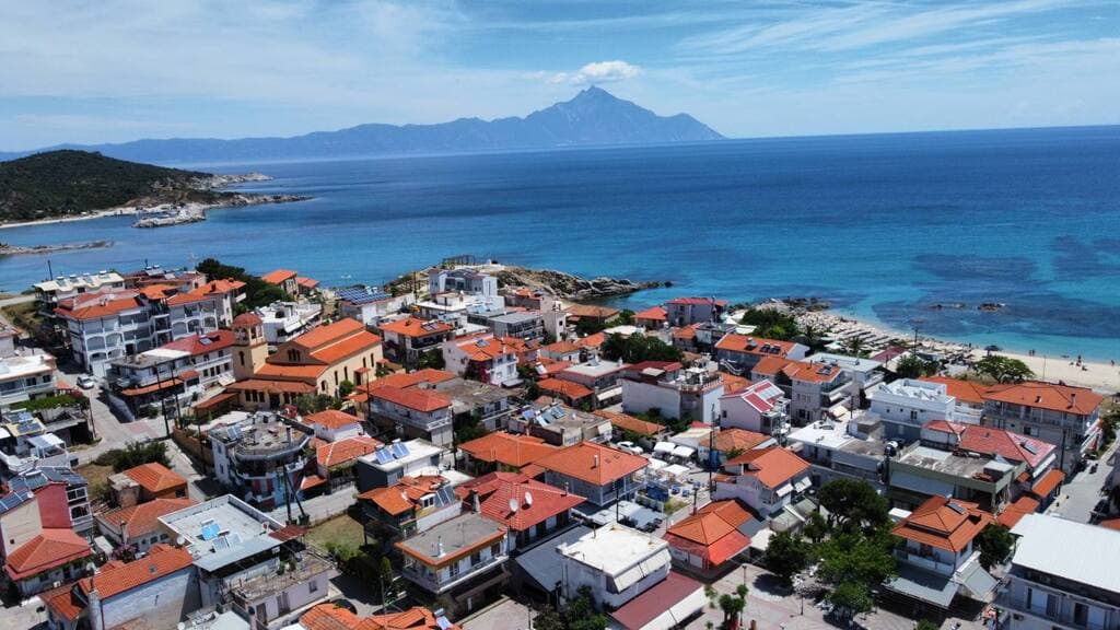 Luxusný apartmán 59 m² len 30 m od mora, Sarti – Sithonia, Chalkidiki, Grécko - foto 2
